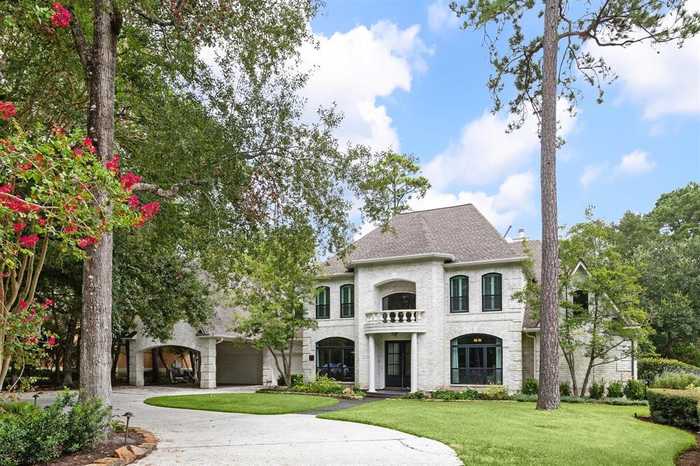 photo 1: 161 Grogans Point Road, The Woodlands TX 77380