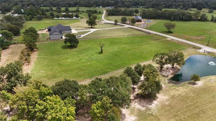 photo 2: 23300 Legacy Lane, Hempstead TX 77445