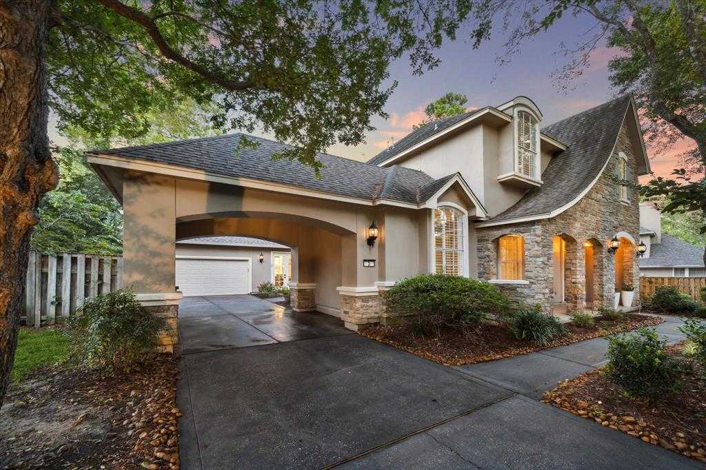 photo 3: 2 Mirror Ridge Drive, The Woodlands TX 77382