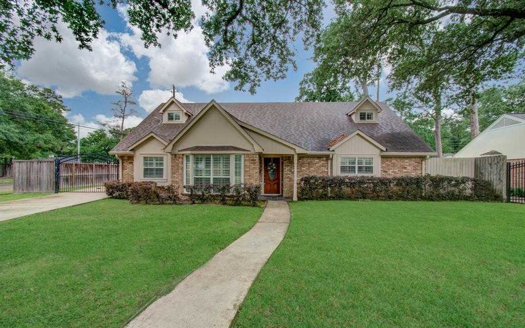 photo 1: 12230 Mossycup Drive, Houston TX 77024