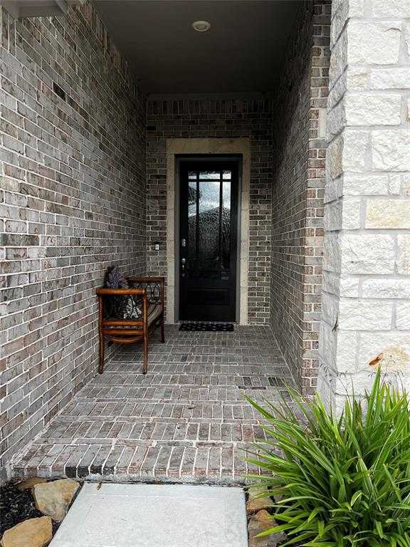 photo 3: 1842 Kenley Way, Alvin TX 77511