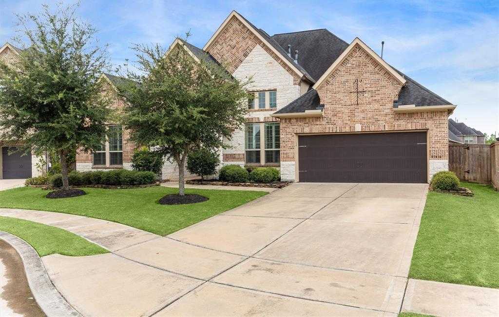 photo 3: 13906 Bell Valley Court, Houston TX 77059