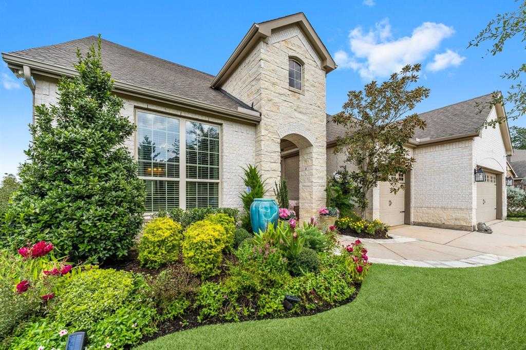 photo 3: 208 Andalusian Way, The Woodlands TX 77382