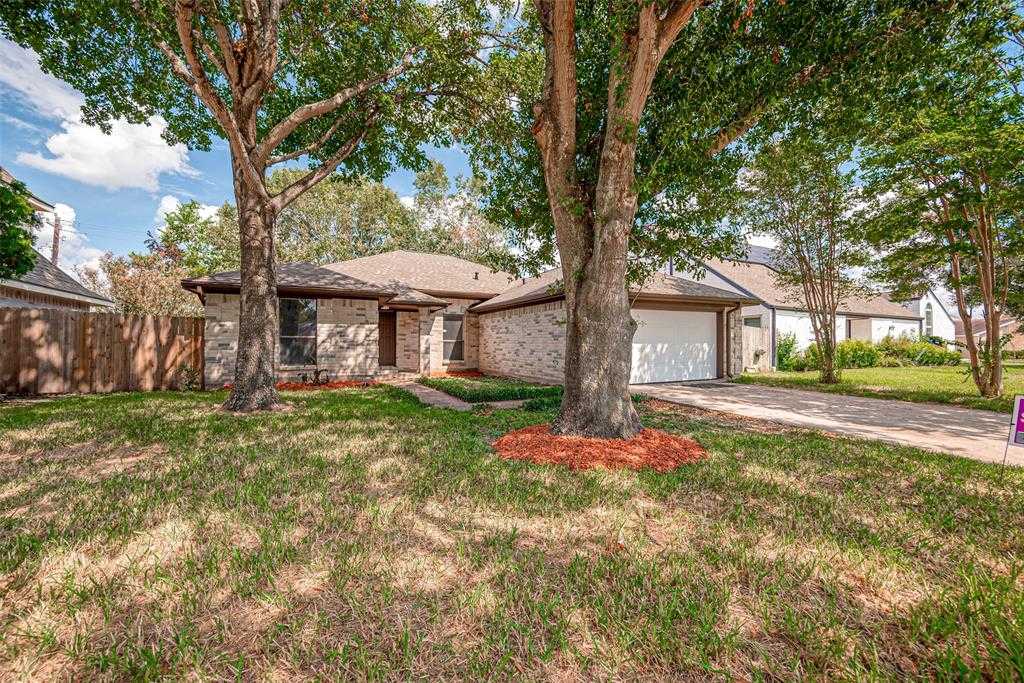 photo 2: 2522 Knights Circle, Stafford TX 77477