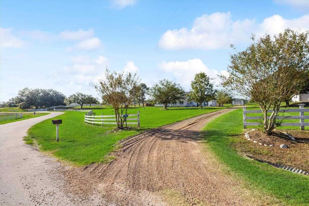 photo 2: 3000 Centerhill Circle, Bellville TX 77418