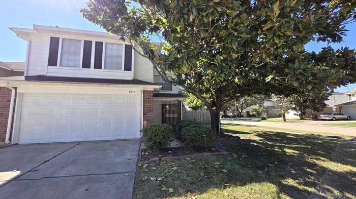 photo 1: 8819 Willow Quill Court, Houston TX 77088