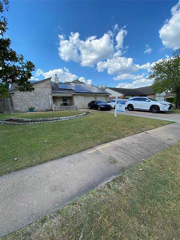 photo 1: 6818 Addicks Clodine Road, Houston TX 77083