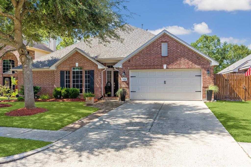 photo 1: 5206 Silver Oak Drive, Pasadena TX 77505