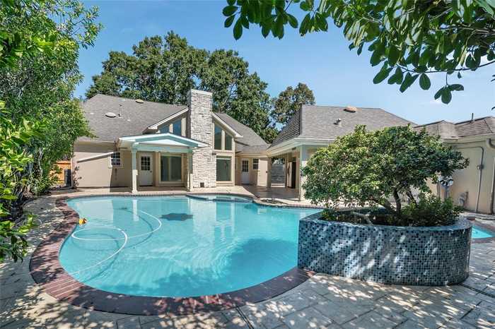 photo 1: 15711 Ensenada Drive, Houston TX 77083