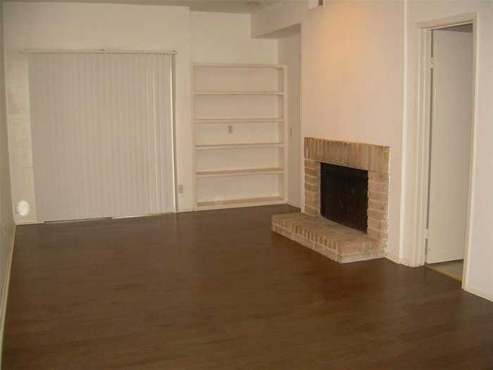 photo 1: 9809 Richmond Avenue Unit C10, Houston TX 77042