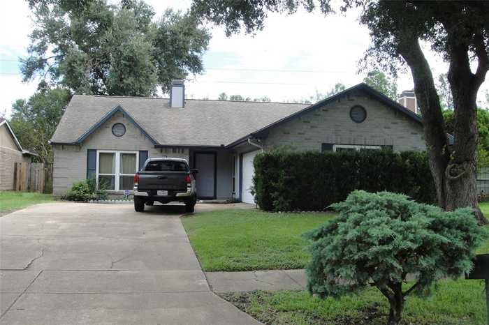 photo 1: 15515 Rio Del Sol Drive, Houston TX 77083