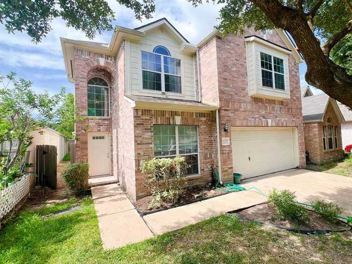 photo 2: 13219 Vineyard Falls Drive, Houston TX 77083