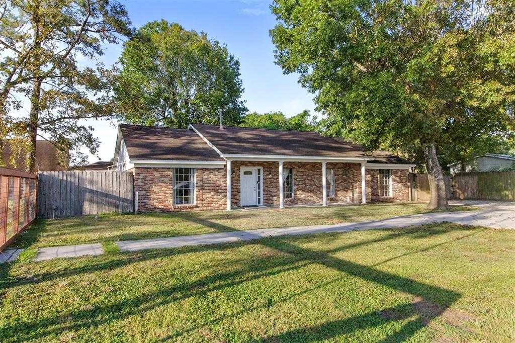 photo 1: 710 E Houston Street, Highlands TX 77562