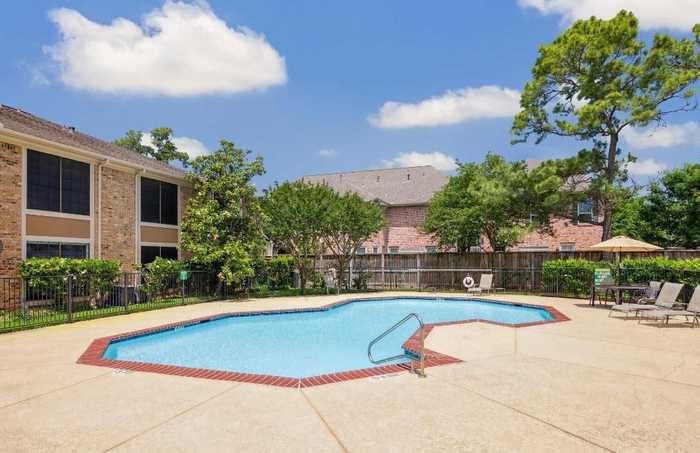 photo 2: 1311 Antoine Drive Unit 251, Houston TX 77055