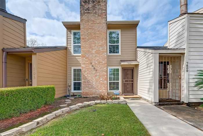 photo 2: 7807 Challie Lane, Houston TX 77088