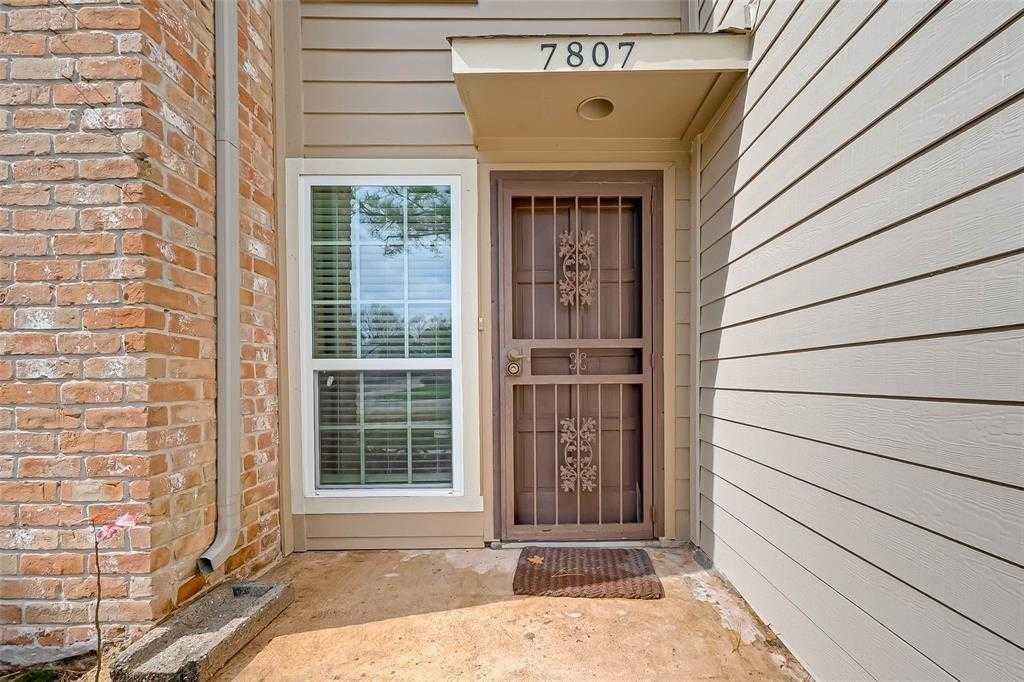 photo 3: 7807 Challie Lane, Houston TX 77088