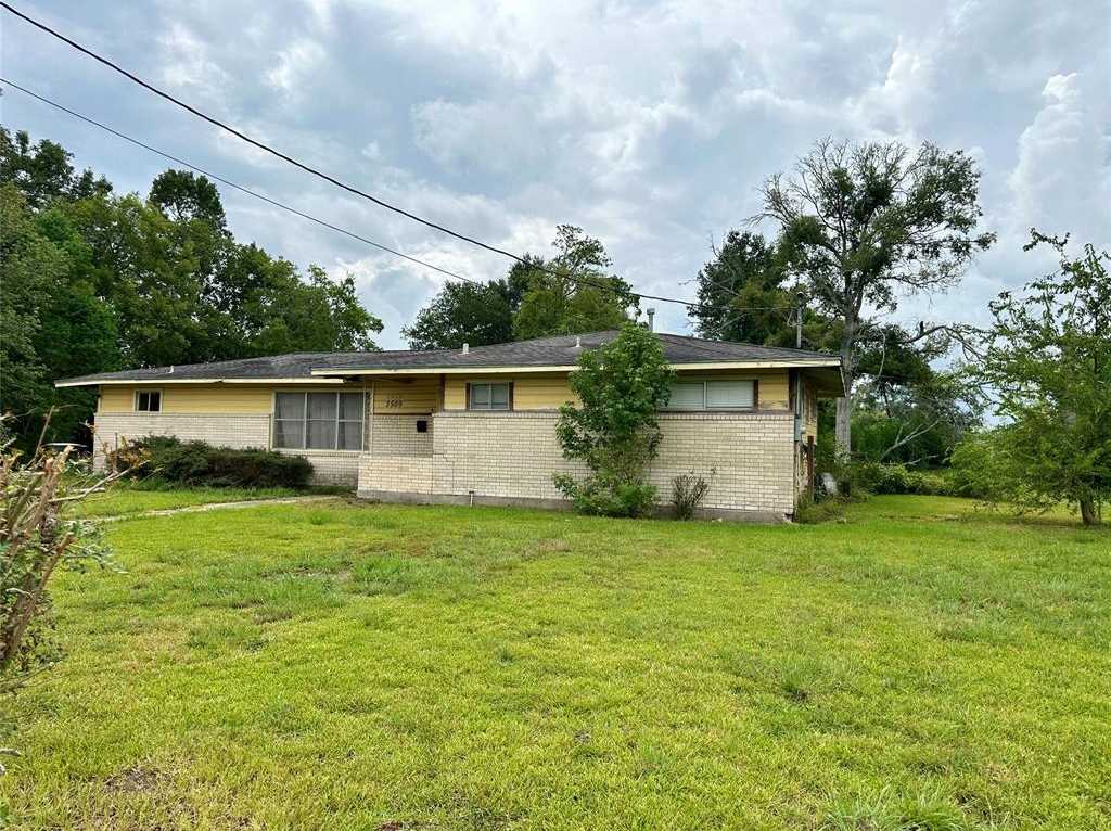 photo 3: 3509 Waverly Street, Beaumont TX 77705