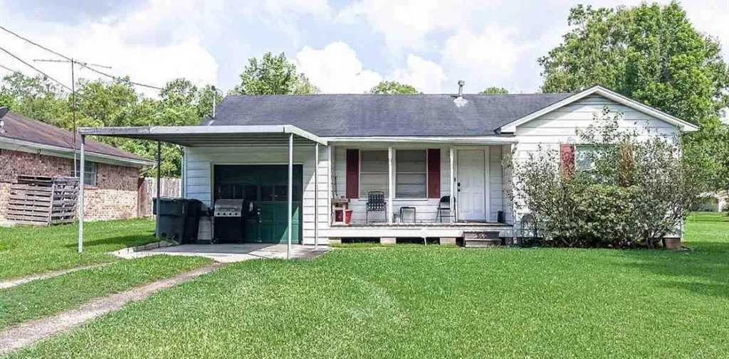 photo 1: 11645 Loop Road, Beaumont TX 77713