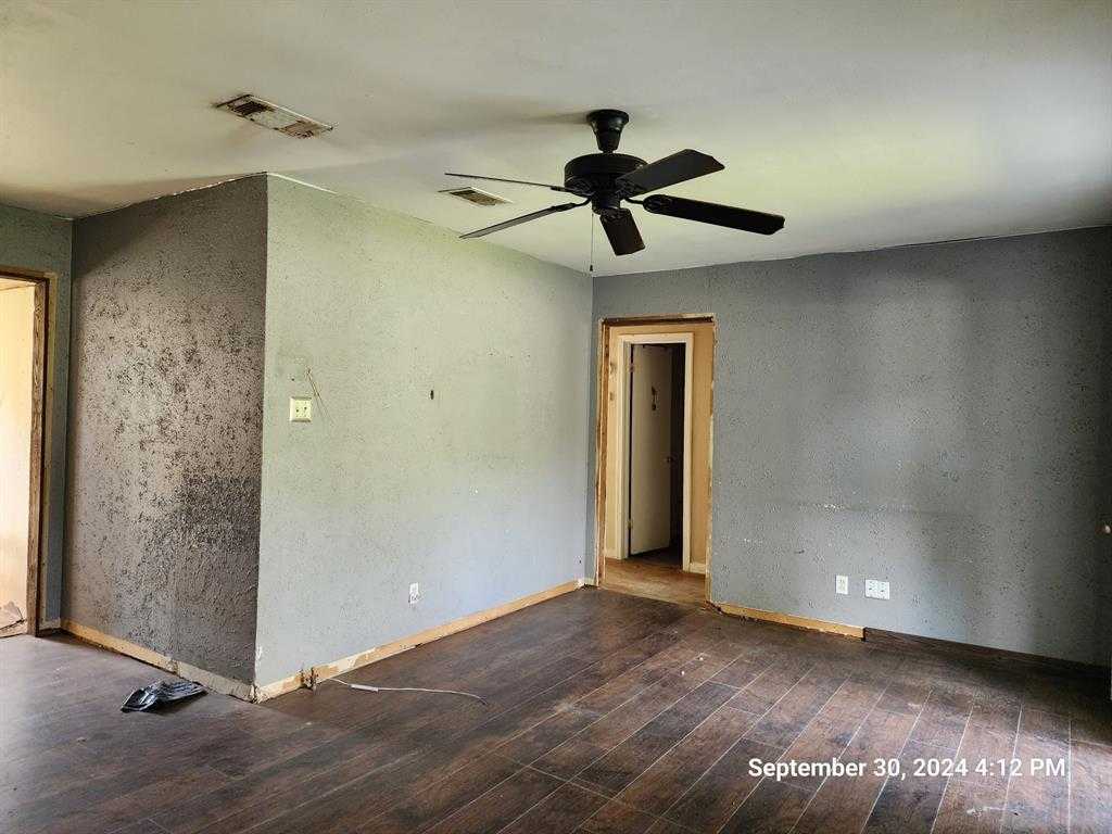 photo 3: 11645 Loop Road, Beaumont TX 77713