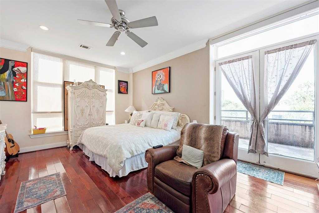 photo 3: 1419 Montrose Boulevard Unit 201, Houston TX 77019