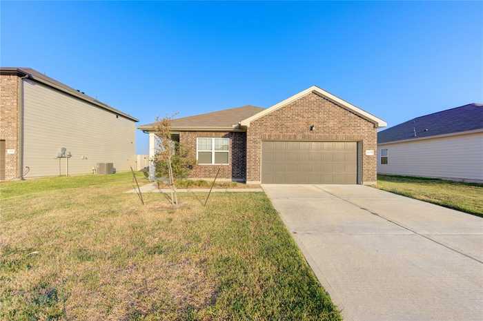 photo 2: 4906 Highland Springs Drive, Richmond TX 77469