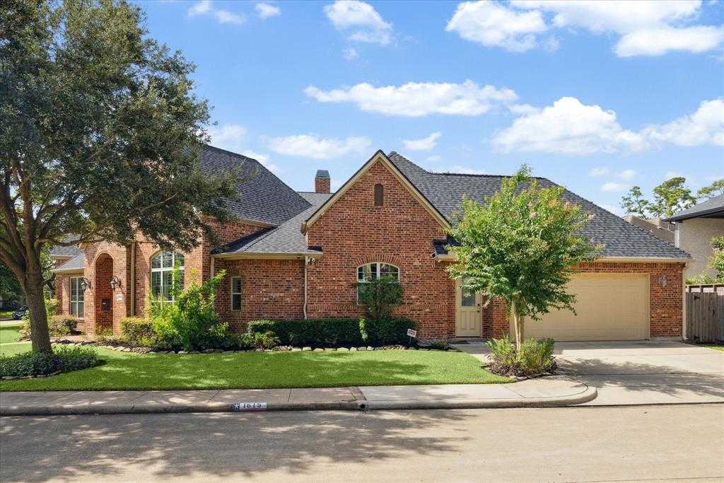 photo 3: 1615 Glourie Drive, Houston TX 77055