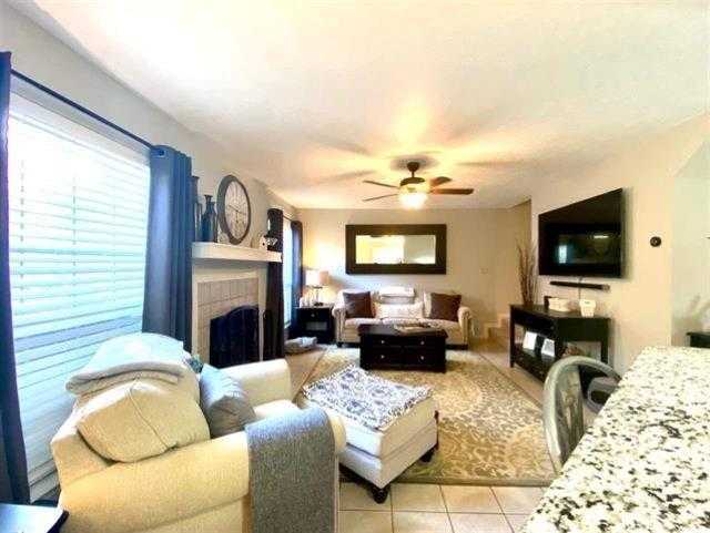 photo 3: 1135 Green Meadow Street, Beaumont TX 77706