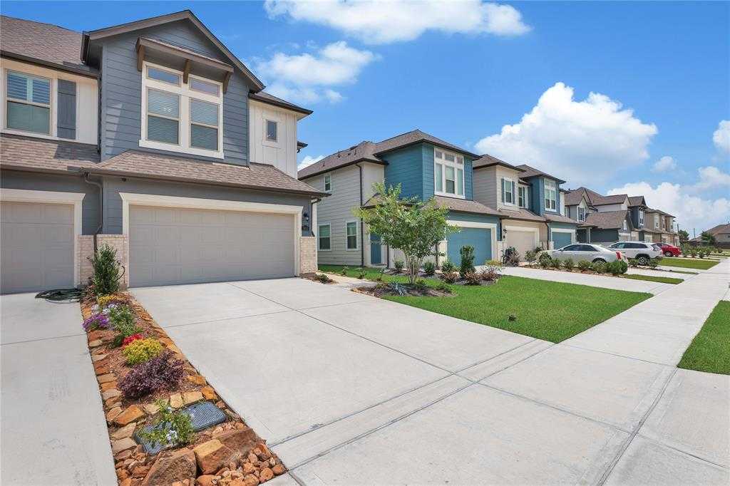 photo 3: 7435 Hinsdale Drive, Pasadena TX 77505