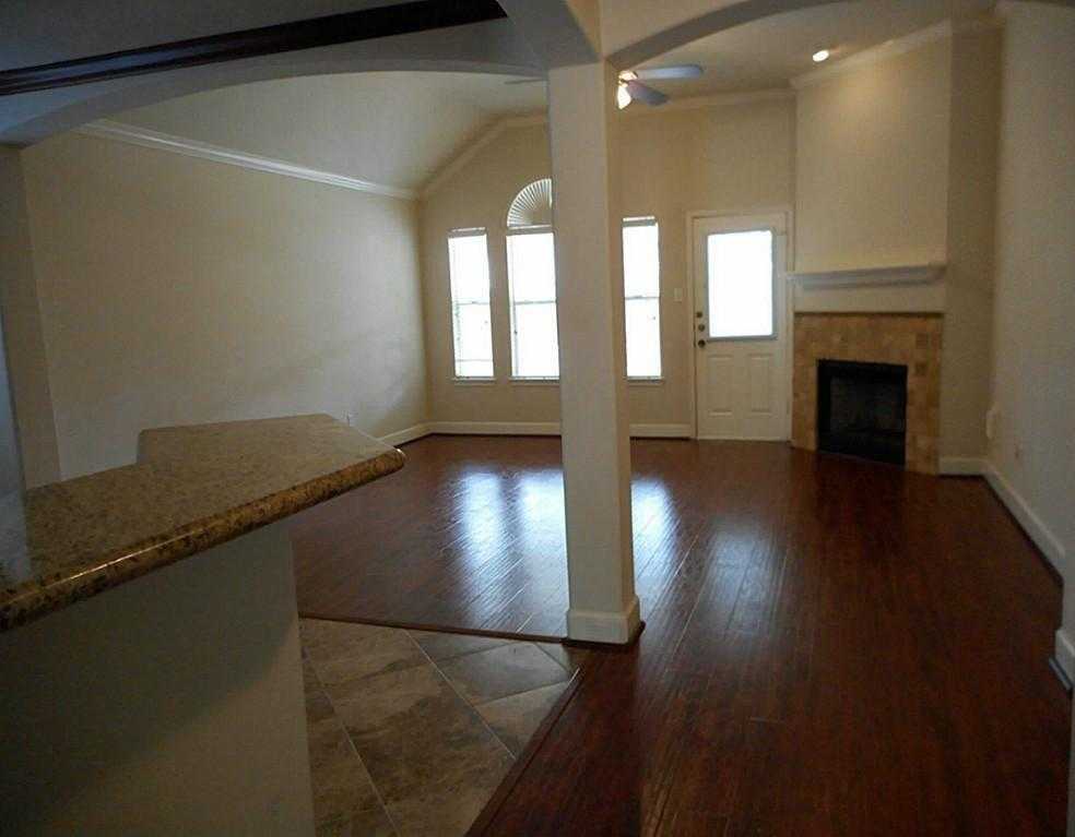 photo 3: 9135 Knightsland Trail, Houston TX 77083