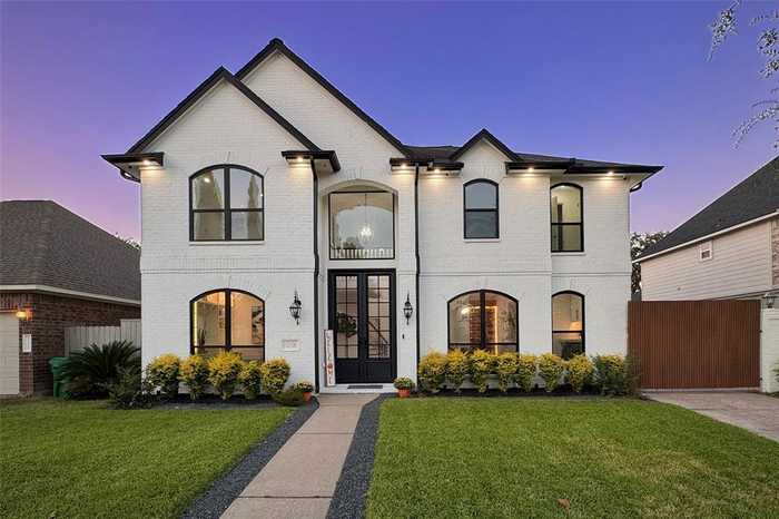 photo 1: 13506 Oak Bend Forest Drive, Houston TX 77083