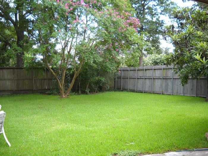 photo 2: 9213 Hilldale Street, Houston TX 77055