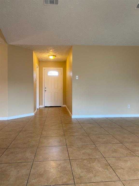 photo 2: 6811 Marta Drive, Houston TX 77083