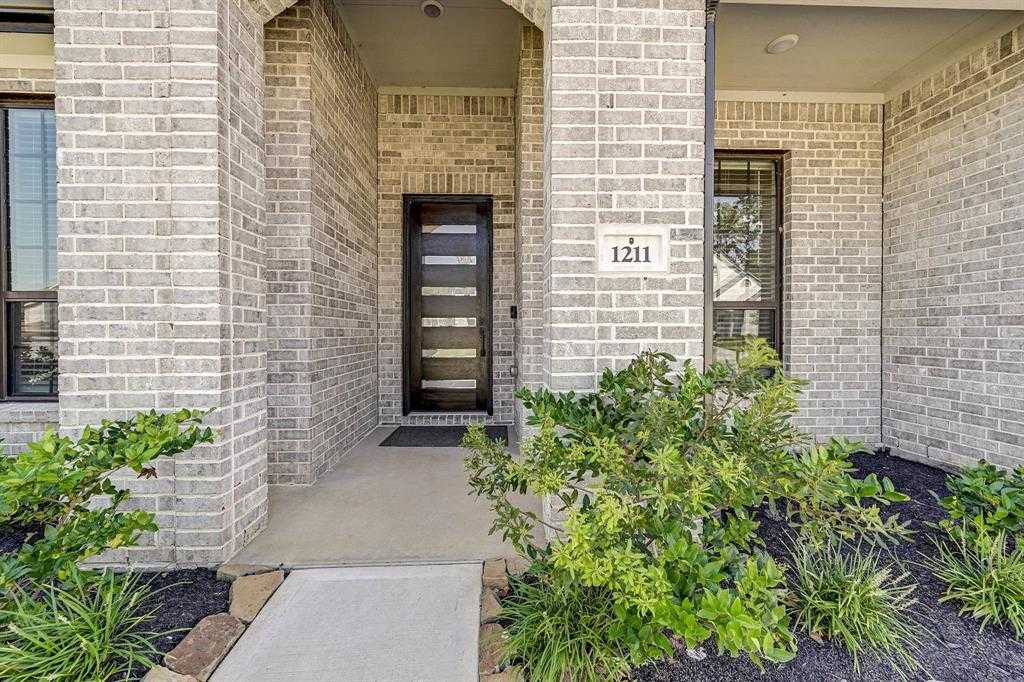 photo 3: 1211 Tilia Creek Lane, Montgomery TX 77316