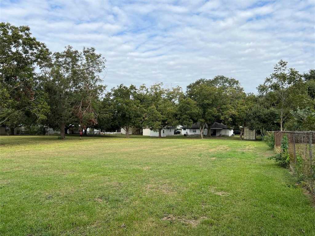 photo 2: 2534 Beverly Road, Pasadena TX 77503