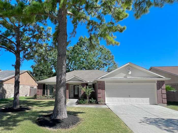 photo 2: 10114 Northview Drive, Houston TX 77086