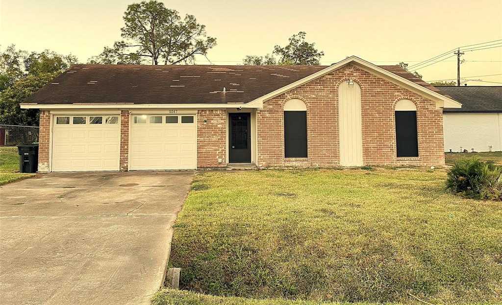 photo 1: 8047 Botany Lane, Houston TX 77075