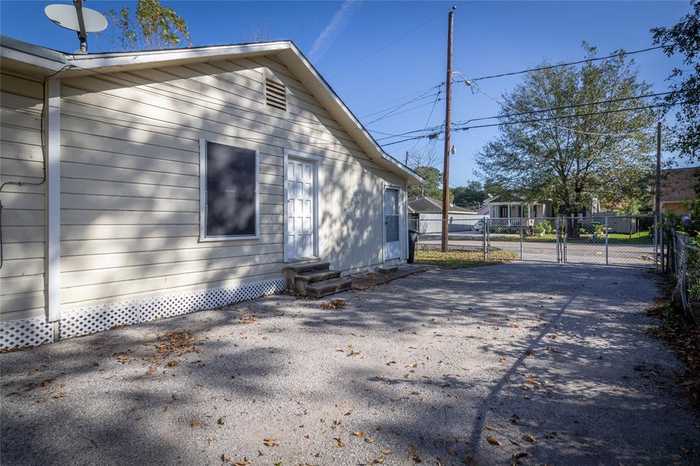 photo 12: 7227 Farnsworth Street, Houston TX 77022