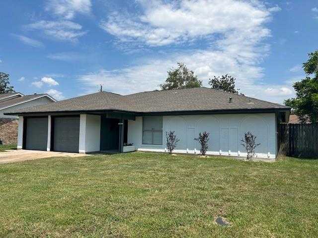 photo 1: 4911 Crepe Myrtle Lane, Pasadena TX 77505