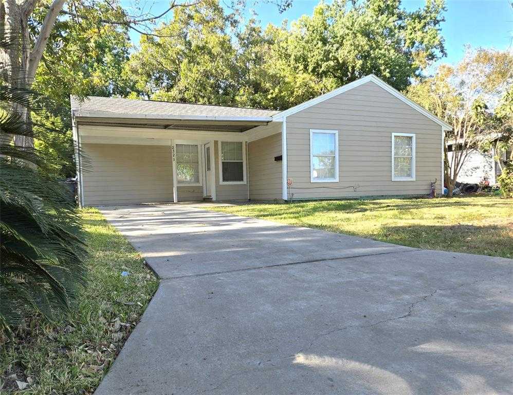 photo 2: 2323 Marshall Street, Pasadena TX 77506