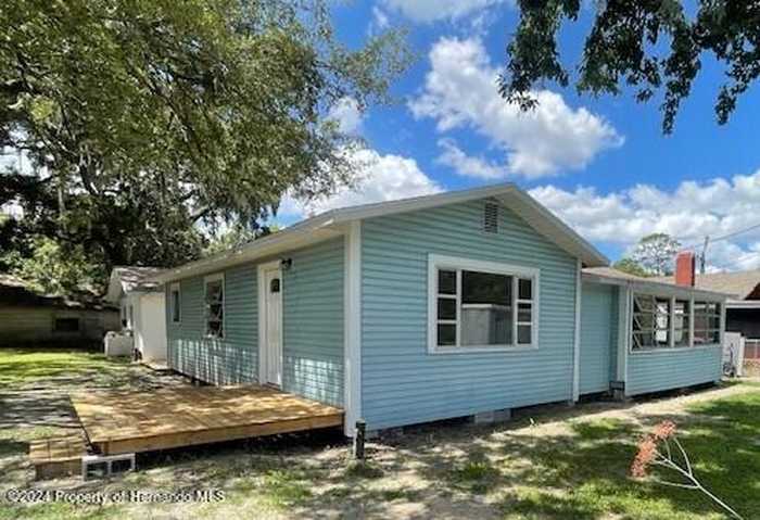 photo 1: 29056 Lake Lindsey Road, Nobleton FL 34661