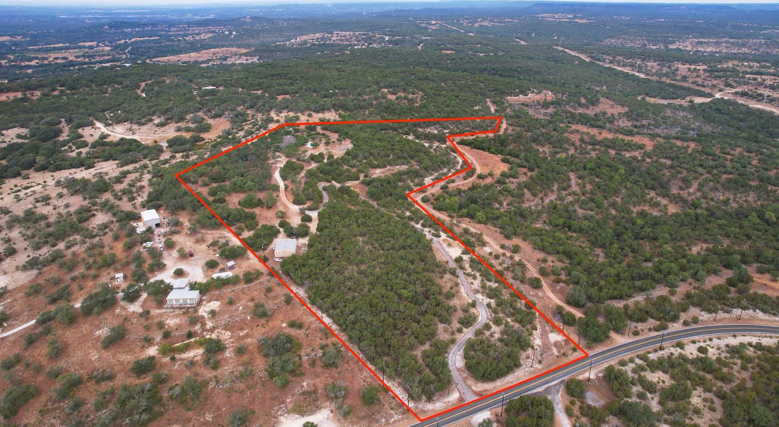 photo 3: 6710 Singleton Bend Rd, Marble Falls TX 78654