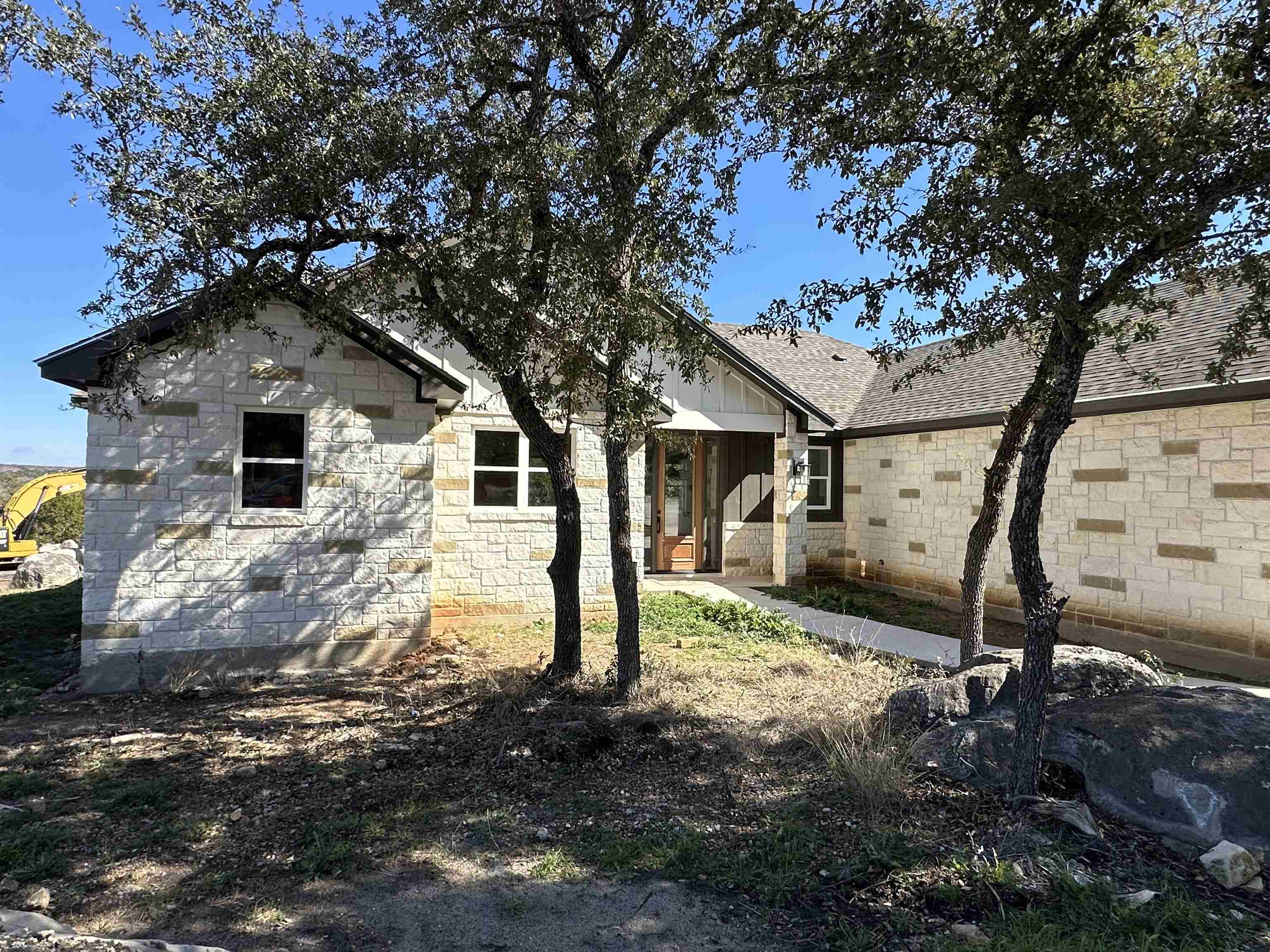 photo 1: 921 Meredith Court Court, Marble Falls TX 78654