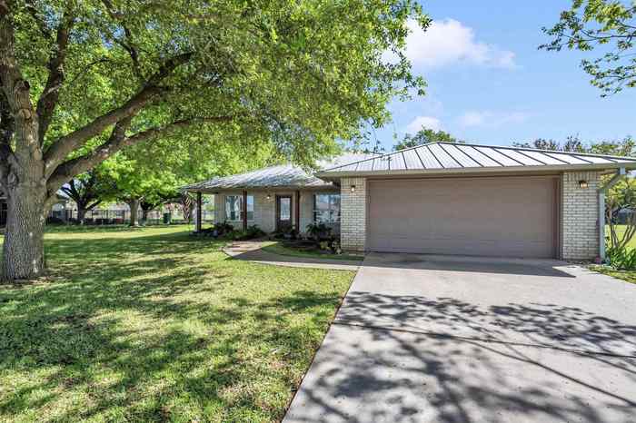 photo 2: 116 Wren Street, Highland Haven TX 78654