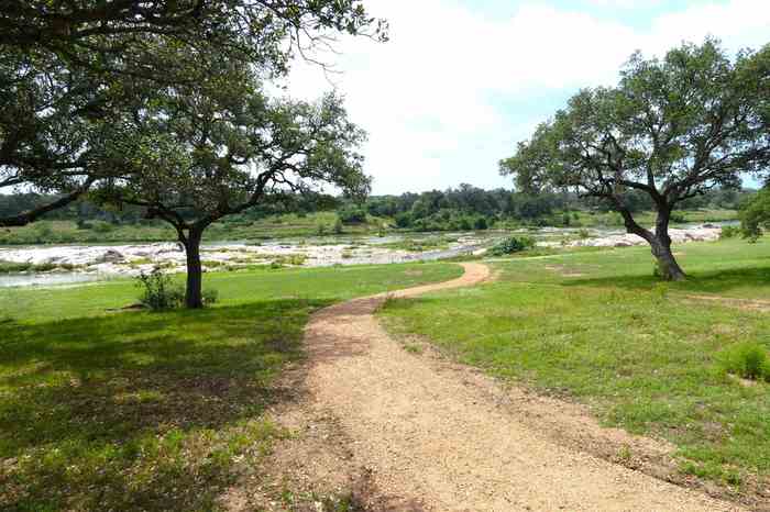 photo 1: 235 W Indian Bend, Llano TX 78643