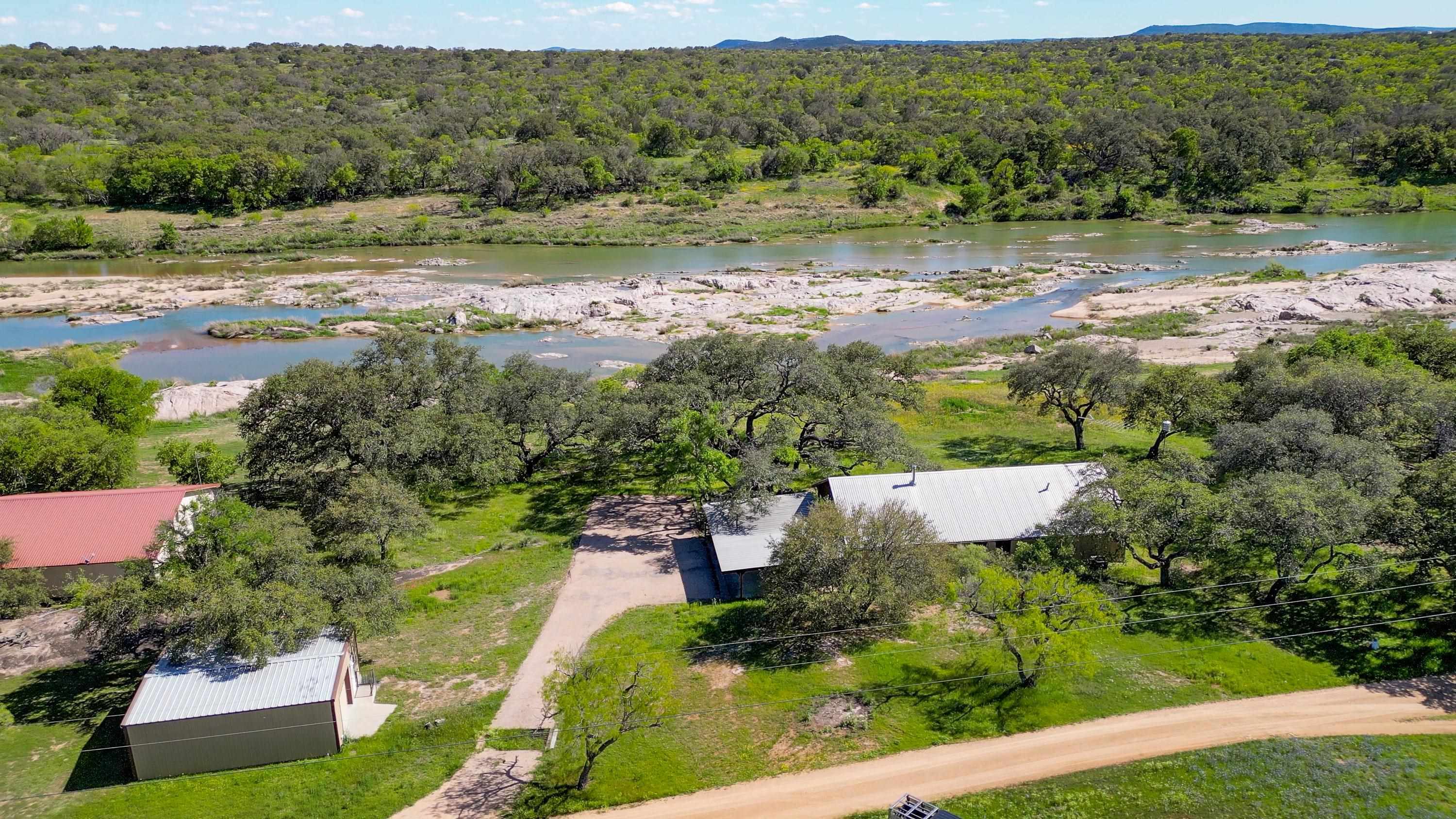 photo 3: 235 W Indian Bend, Llano TX 78643