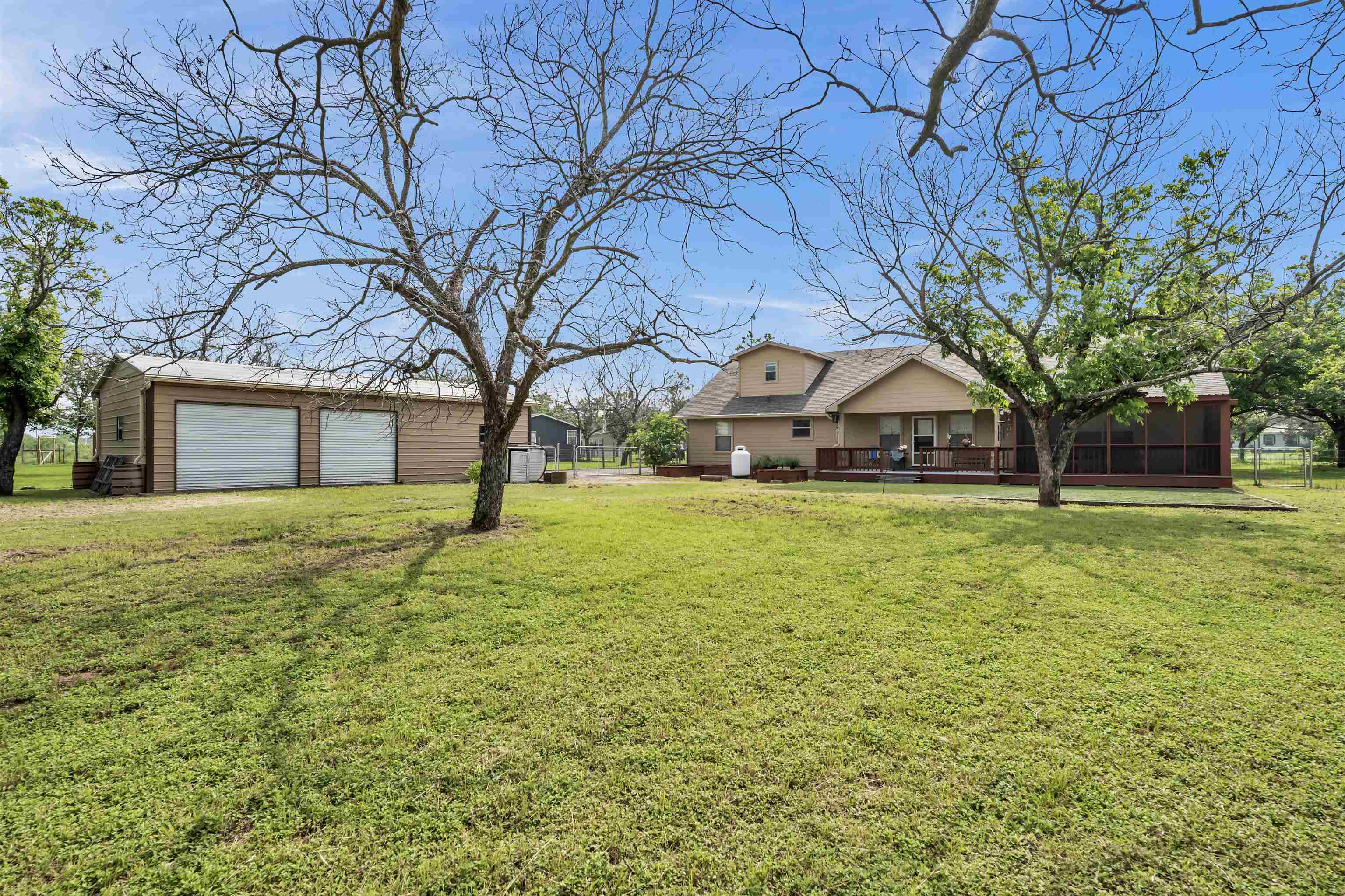 photo 1: 109 Pecan Orchard Ln, Marble Falls TX 78654