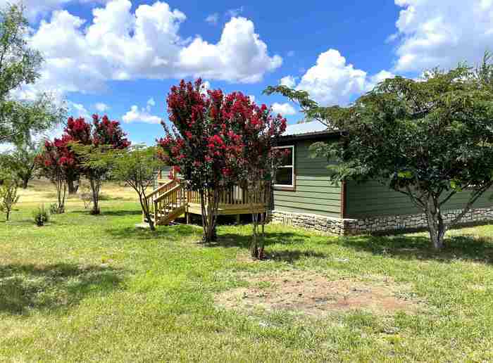 photo 2: 206 River Park Dr., Llano TX 78643