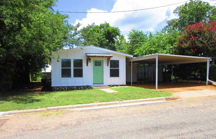 photo 1: 807 E Ellis St Street, Llano TX 78643