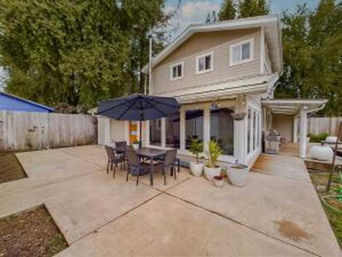 photo 1: 535 Redway Drive, Redway CA 95560