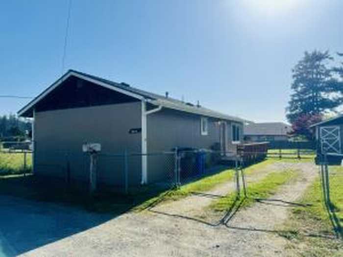 photo 2: 1678 Childrens Avenue, McKinleyville CA 95519